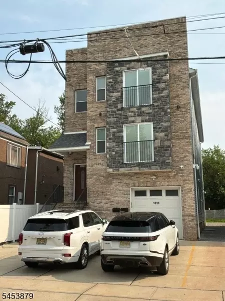 1019 Laura St, Elizabeth, NJ 07201