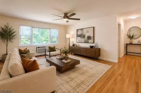 93 Fox Rd #3B, Edison, NJ 08817