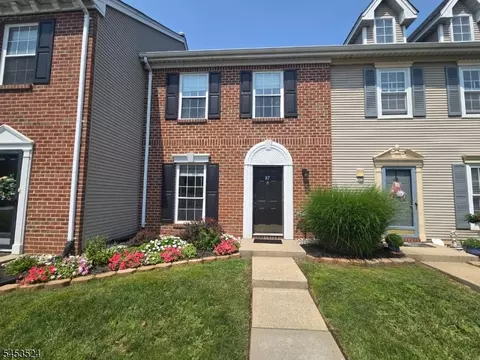 87 Goodwin Dr, North Brunswick Twp, NJ 08902