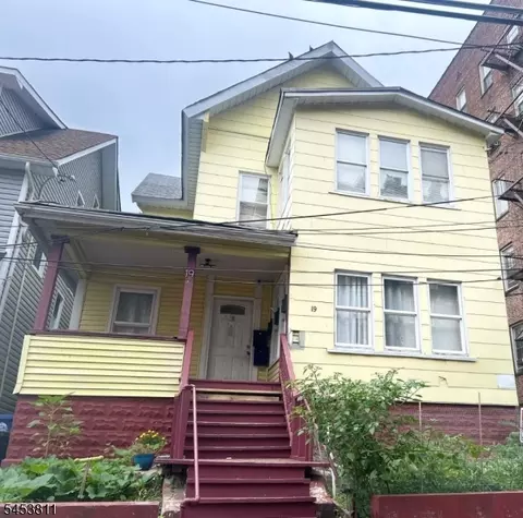 19 38th St, Irvington, NJ 07111