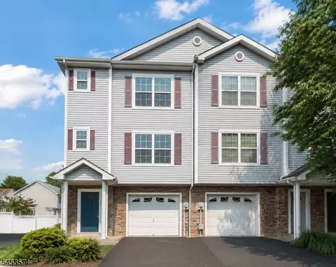 13 Ronald Dr, Somerset, NJ 08873