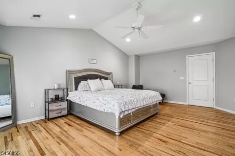 Bedroom - 5 Alexanders Rd, Hackettstown, NJ 07840 photo 2 of 4