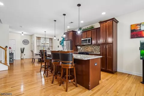 Kitchen - 5 Alexanders Rd, Hackettstown, NJ 07840 photo 2 of 4