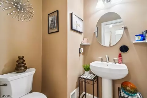 Bath - 5 Alexanders Rd, Hackettstown, NJ 07840 photo 1 of 5