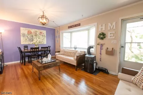 Living - 23 C St, Middlesex, NJ 08846 photo 1 of 2