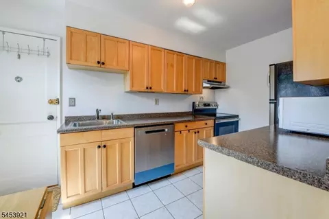 51 Troy Dr # B, Springfield, NJ 07081 photo 7