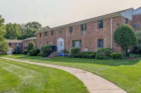 51 Troy Dr # B, Springfield, NJ 07081