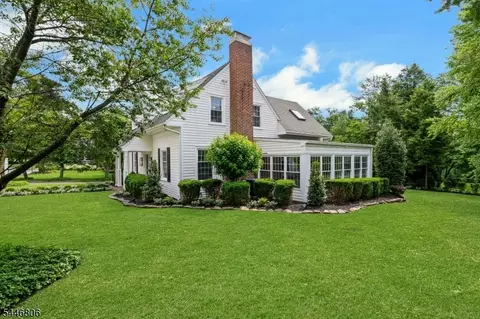 35 Hamilton Rd, Morristown, NJ 07960