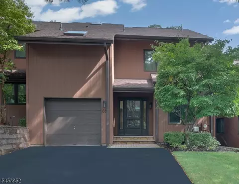 88 Sullivan Dr, West Orange, NJ 07052