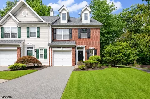 50 Washington Ct, Towaco, NJ 07082