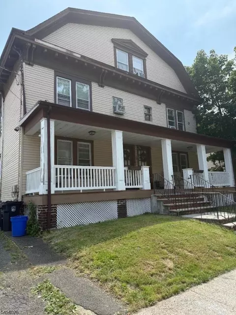 24 Montrose St, Newark, NJ 07106