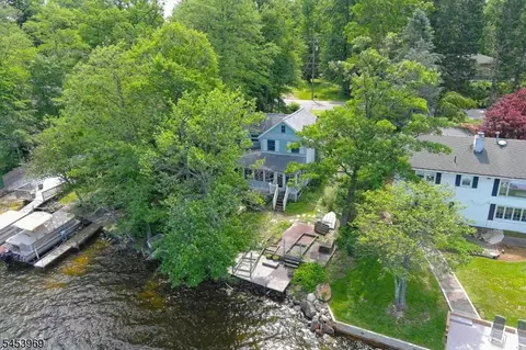 116 E Shore Culver Rd, Branchville, NJ 07826