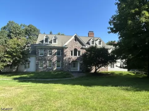 568 Stangle Rd, Martinsville, NJ 08836