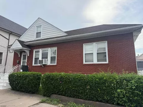 22 Quinn St, Paterson, NJ 07501