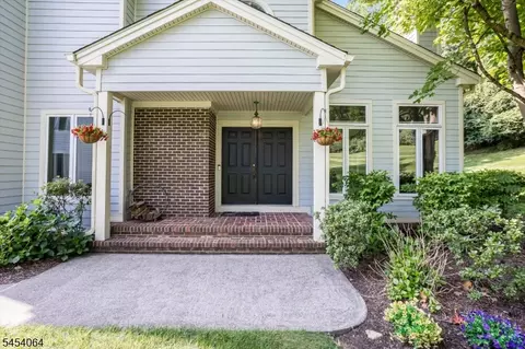 52 Jesse Ct, Montville, NJ 07045