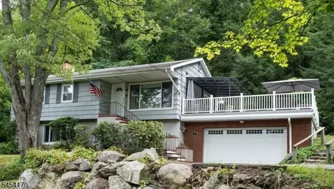 8 C O Dr, Byram Twp, NJ 07821