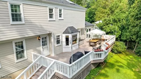5 Oechsner Ct, Berkeley Heights, NJ 07922 photo 31