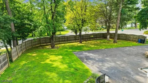 5 Oechsner Ct, Berkeley Heights, NJ 07922 photo 33