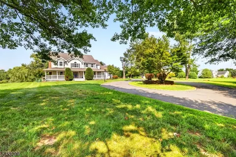 12 Van Fleet Rd, Neshanic Station, NJ 08853