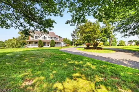 12 Van Fleet Rd, Neshanic Station, NJ 08853