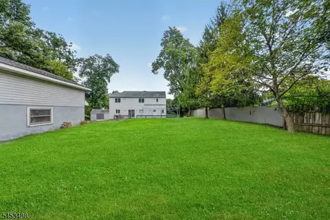Exterior - 163 Oldham Rd, Wayne, NJ 07470 photo 8 of 9