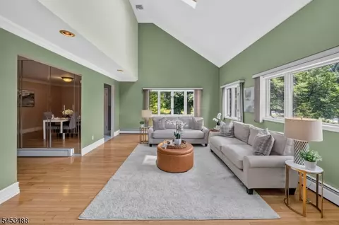 Living - 163 Oldham Rd, Wayne, NJ 07470 photo 1 of 2