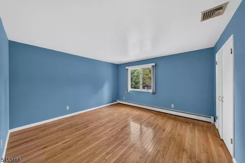 Bedroom - 163 Oldham Rd, Wayne, NJ 07470 photo 4 of 7