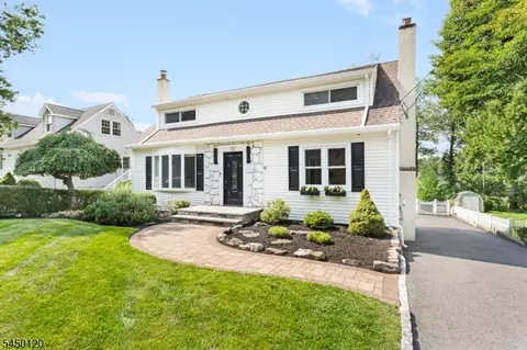 33 Beverly Rd, West Caldwell, NJ 07006