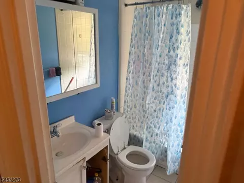Bath - 965 E Front St # D, Plainfield, NJ 07062 photo 1 of 3