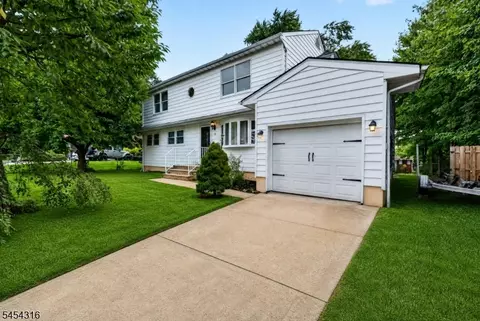 20 Thompson Ave, Fords, NJ 08863