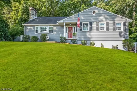 108 Chestnut Ter, Rockaway, NJ 07866