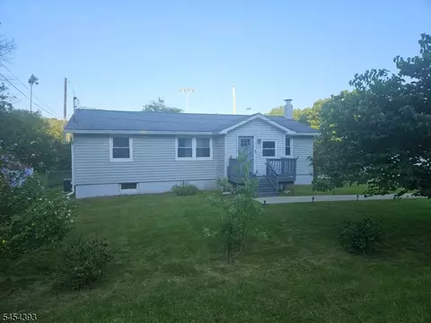 51 Cork Hill Rd, Franklin, NJ 07416