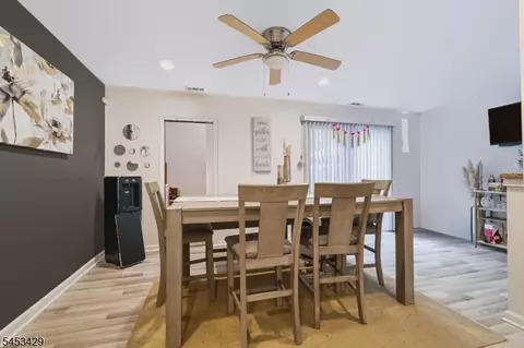 Dining - 714 Elm Ave, Lindenwold, NJ 08021 photo 3 of 3