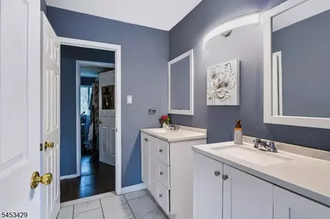 Bath - 714 Elm Ave, Lindenwold, NJ 08021 photo 3 of 3