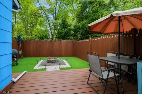 Exterior - 714 Elm Ave, Lindenwold, NJ 08021 photo 4 of 5