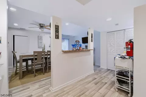 Entry Way - 714 Elm Ave, Lindenwold, NJ 08021 photo 2 of 2