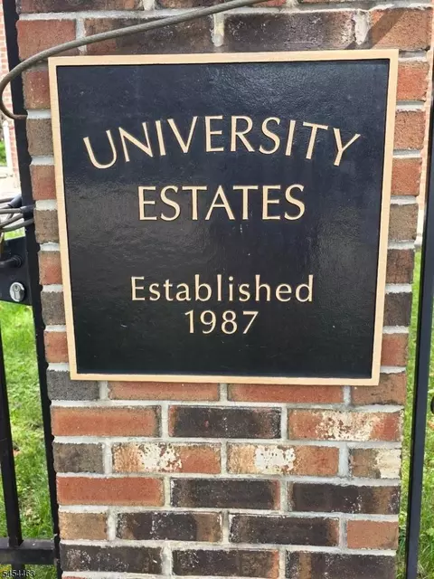 88 Richmond St, Newark, NJ 07103