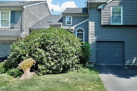 12 Andover Cir # B, Princeton, NJ 08540