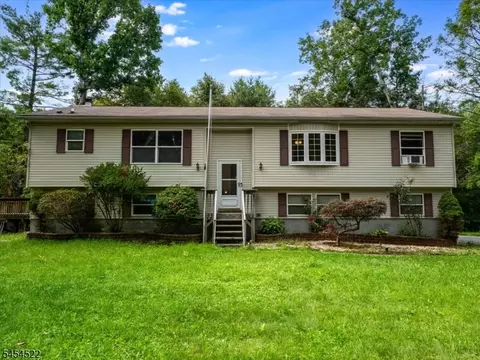 7 Galloping Hill Rd, Montague, NJ 07827