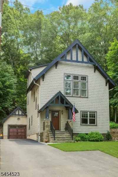 19 Tourne Rd, Boonton, NJ 07005