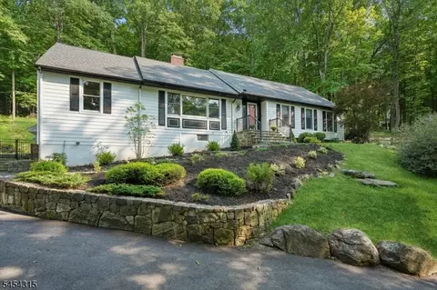 497 Mine Brook Rd, Far Hills, NJ 07931
