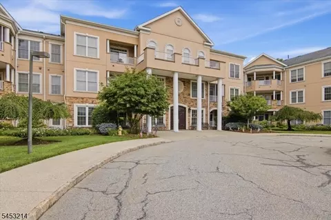 1218 Hamilton Dr #218, Rockaway, NJ 07866
