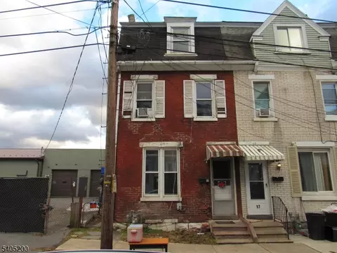 15 Reese Ct, Phillipsburg, NJ 08865