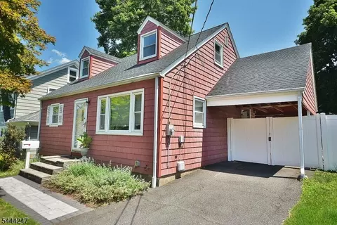 22 Center St, Bernardsville, NJ 07924