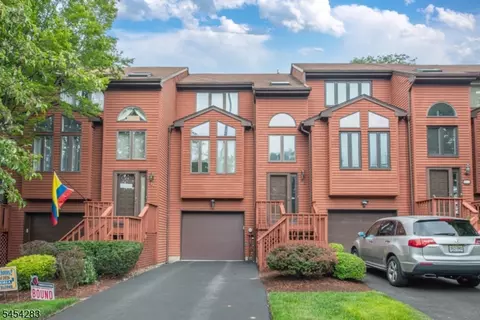 45 Sampson St, Saddle Brook, NJ 07663