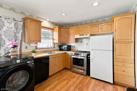 Kitchen - 1 Roy St, Dover, NJ 07801 photo 2 of 3