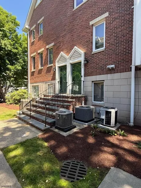 56 Ridgedale Ave # D, Morristown, NJ 07960