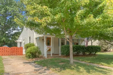 127 N Clark Ave, Somerville, NJ 08876