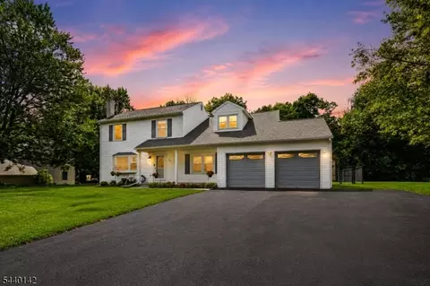 37 Rolling Ridge Rd, West Milford, NJ 07480