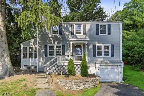 36 Hillside Ave, Newton, NJ 07860